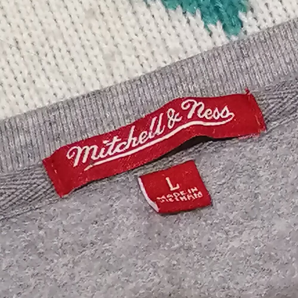 Vintage Style/Logo Blue Jays Sweatshirt - Picture 2 of 7